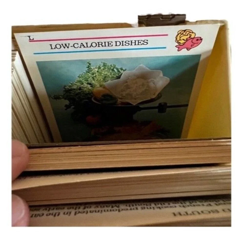 VTG 1973 McCall's Great American Recipe Card Collection 100's of Tasty Recipes!